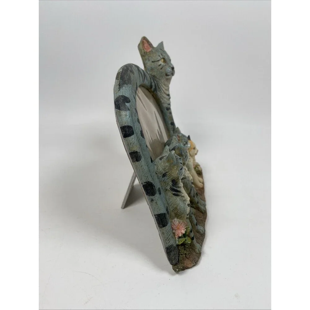 3D Tabby Calico Cat With Kittens 4 X 6” Photo Picture Frame